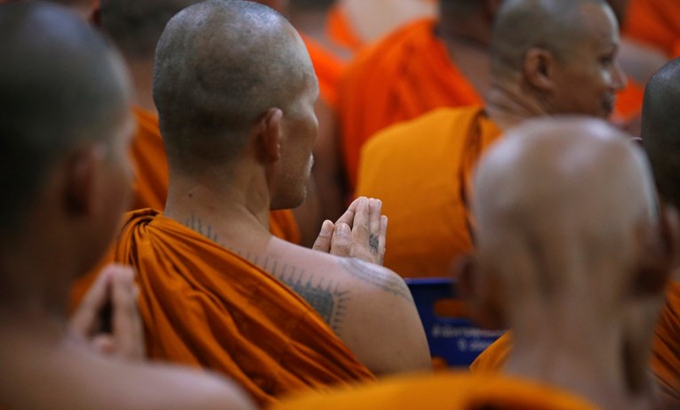 U tajlandu ubijena dva budistička svećenika Budistiepa1200px