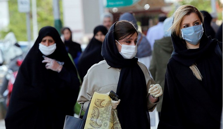 Iran ublažava mjere, otvaraju se muzeji, povijesne znamenitosti, a uskoro i svetišta