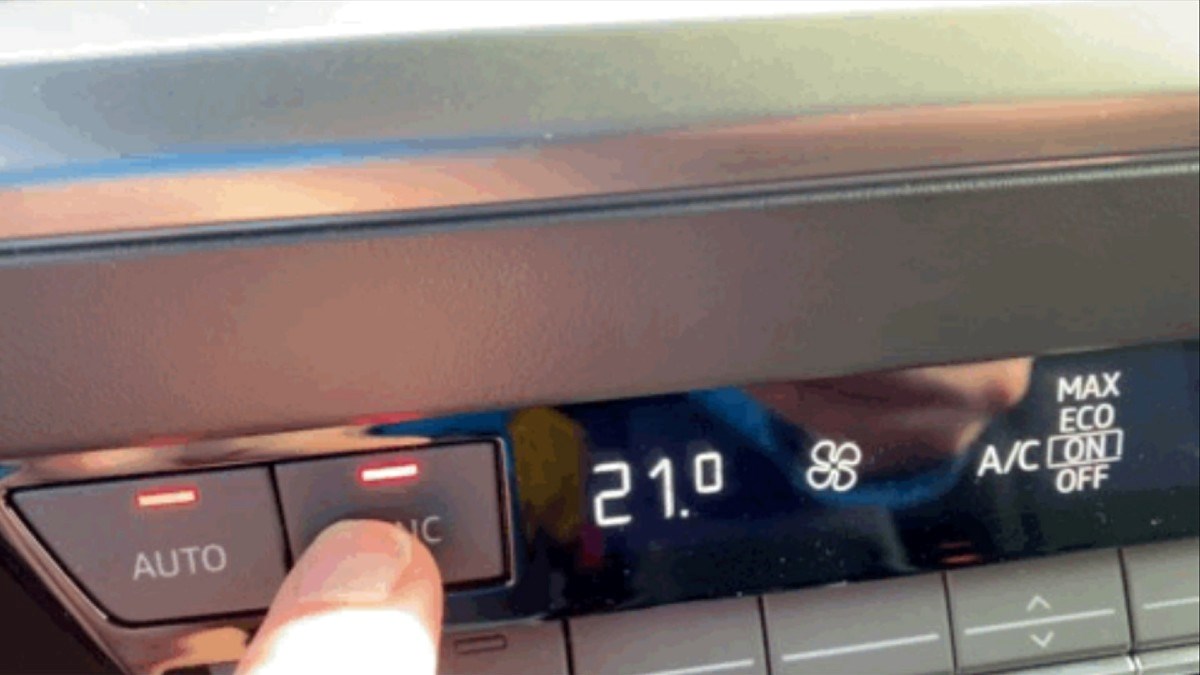 VIDEO Kupio je novi Audi i pritisnuo funkciju klime, evo kakvu je poruku dobio