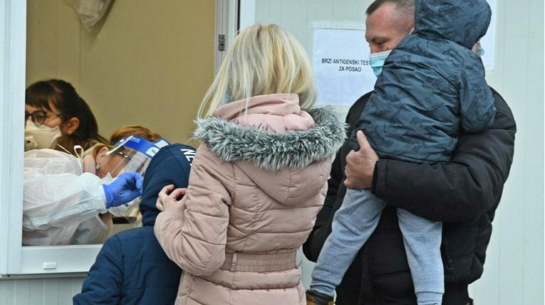 Puno pozitivnih na brzim testovima, broj se jako približio broju pozitivnih na PCR-u