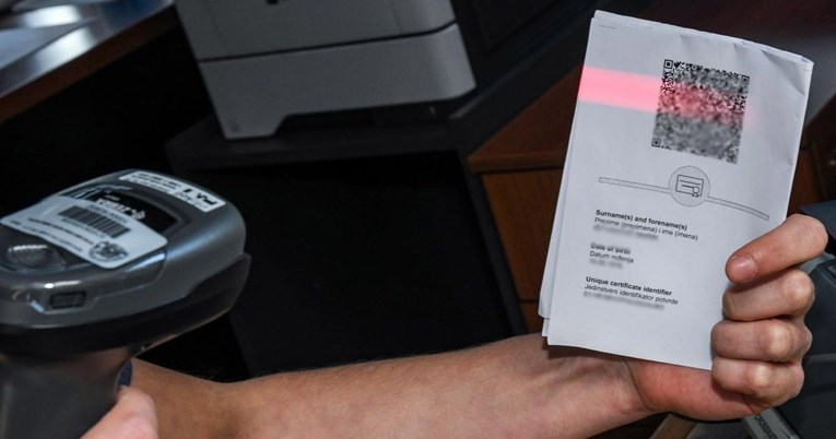 O covid-potvrdama: "Ako zabrane ulaske u šoping-centre, ja ću se cijepiti"