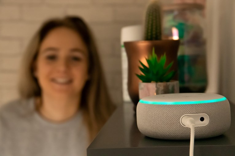 Amazonova Alexa mogla bi zvučati kao vama drage osobe koje su preminule