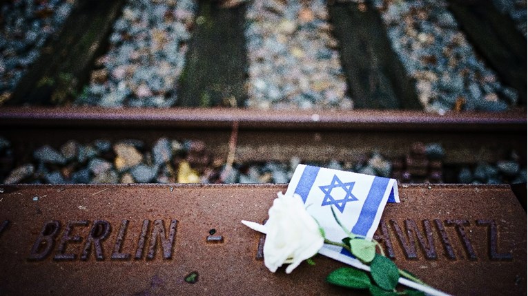 Pandemija je raspirila antisemitsku retoriku, pokazalo izvješće Europske unije