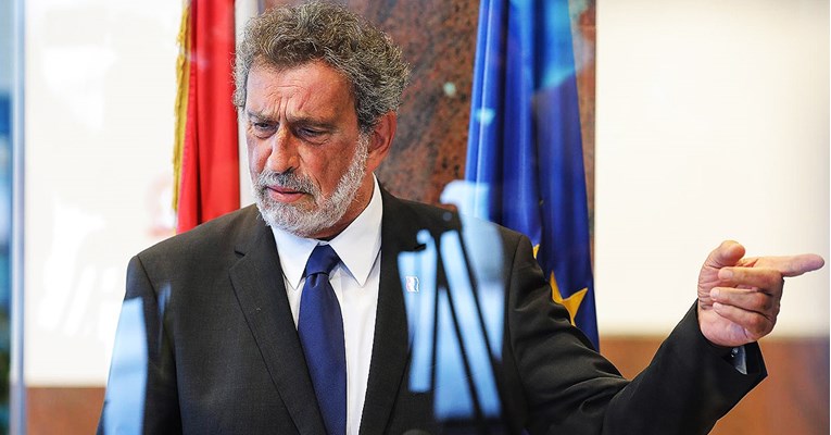 Sindikat učitelja pisao Fuchsu i predložio neka rješenja za organizaciju nastave