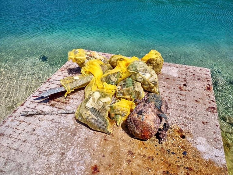 U Stobreču iz podmorja prikupljeno oko 450 kilograma otpada