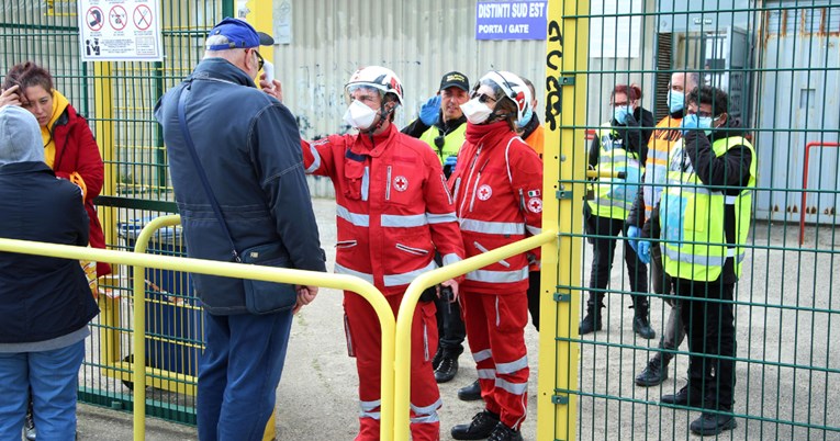 Kaos u Italiji zbog epidemije: Navijači mogu na derbi Juvea i Milana, ali ne svi