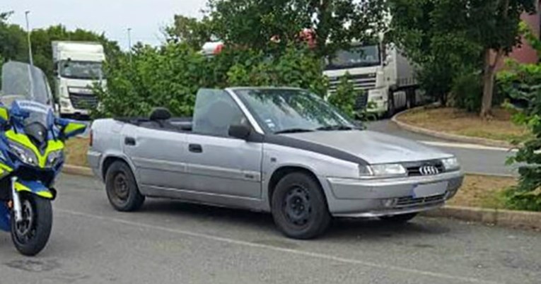 Otpilio je krov i dodao oznake Audija i BMW-a, a onda ga je zaustavila policija