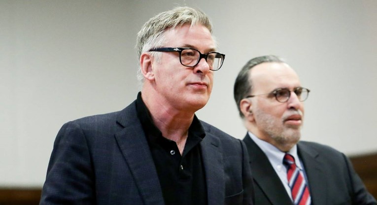 Detektivi i dalje traže Baldwinov telefon, nije ga svojevoljno predao tijekom istrage