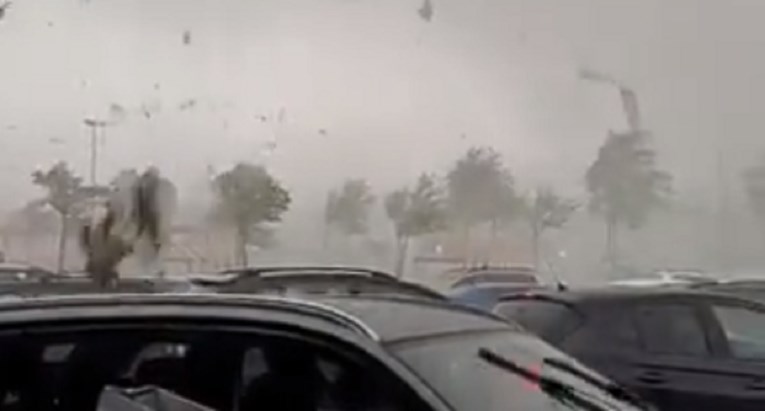 VIDEO Tornado poharao zapad Njemačke. Troje mrtvih, 40 ozlijeđenih, šteta ogromna