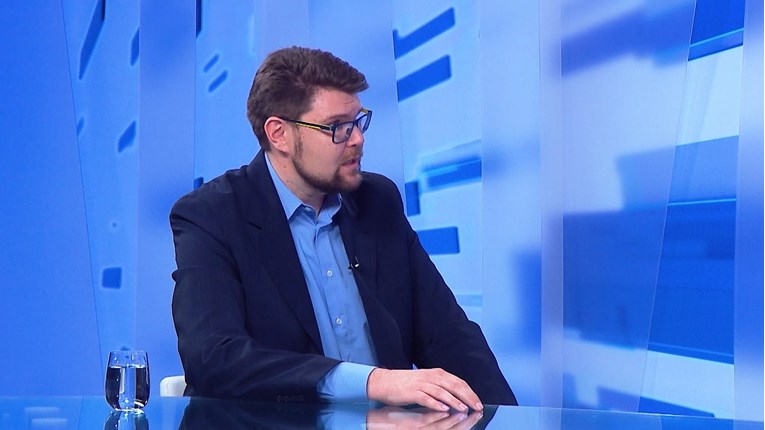 Ovo je Grbinovo objašnjenje za izbacivanje Marasa i Ostojića iz SDP-a