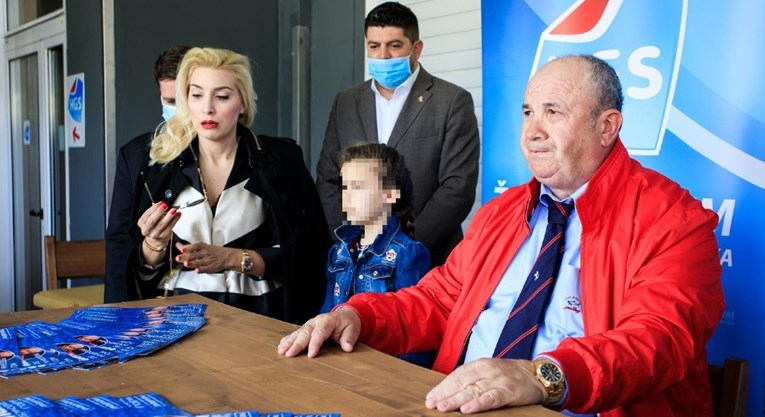Kerum na ruci imao sat kakav može koštati i 340.000 kn, zlatni detalj pokazala i Fani