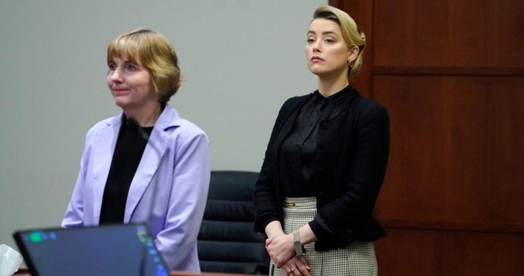 Masovno se dijeli video: Je li odvjetnica Amber Heard obožavateljica Johnnyja Deppa?