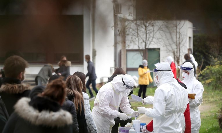 Stožer: 9668 testiranih, 2900 novih slučajeva, 75 umrlih
