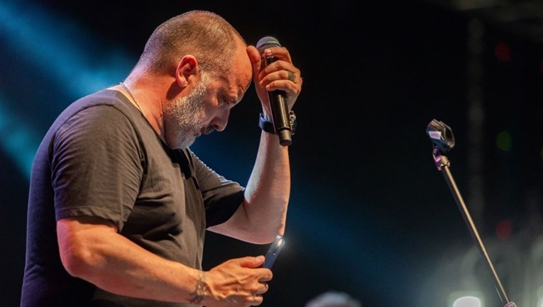Tony Cetinski: Ostati svoj i otkazati koncerte i uskratiti bendu zaradu?