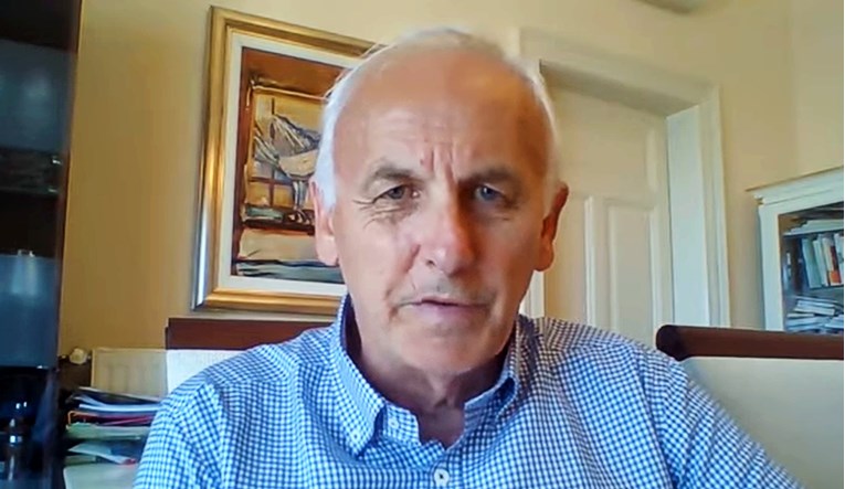 Dekan Medicinskog faksa u Puli širi teorije zavjere: "Cjepiva treba hitno maknuti"