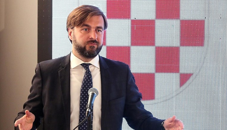 Ministar Ćorić (tć) o rastu cijena goriva: Razmislit ćemo o dodatnoj intervenciji