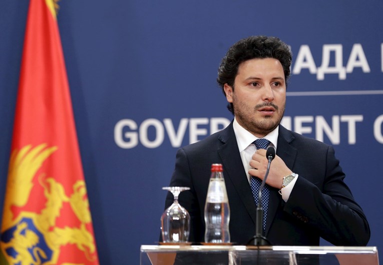 Krenula pobuna i protiv nove crnogorske vlade. Problem opet izbio oko SPC-a