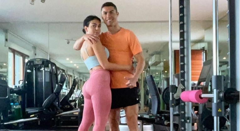 Georgina objavila fotografije iz teretane. Ronaldo pozirao u gaćicama