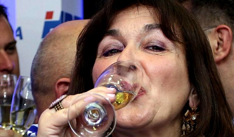 Tko je Dubravka Šuica i kako se toliko obogatila?