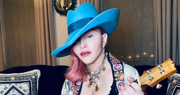 Madonna pozirala s djecom: Pokazala 20-godišnjeg sina kojeg skriva od očiju javnosti