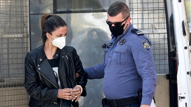 Mula uhvaćena na Tuđmanu sakrila kilu kokaina u grudnjak i kratke hlače