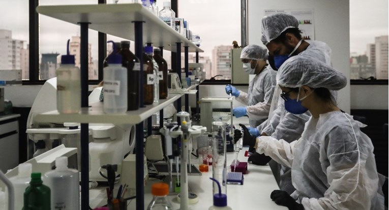 Cjepivo za koronu je napravljeno u par mjeseci, a za HIV ne postoji ni danas. Zašto?