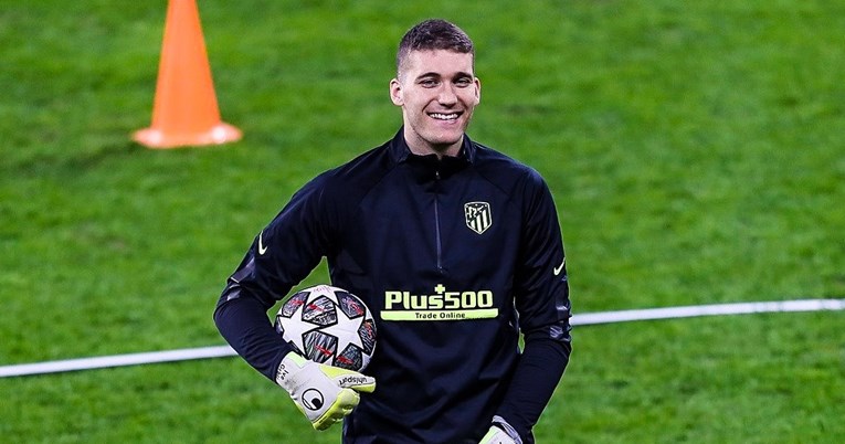 Ivo Grbić potpisao za francuskog prvaka. Čekaju ga okršaji protiv Messija i Neymara