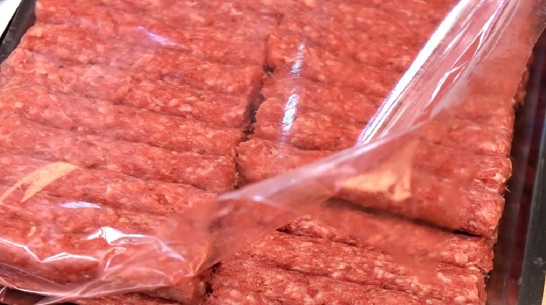 Zbog salmonele se povlače smrznuti Đakovački ćevapi
