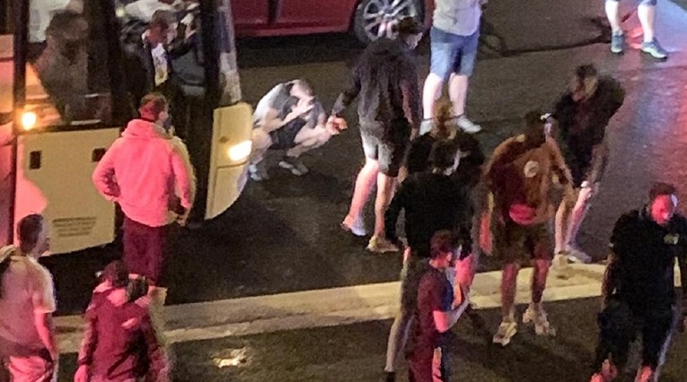 Majka uhićenog navijača: Ovi koji su radili kaos su pobjegli. Moj sin nije izdajica