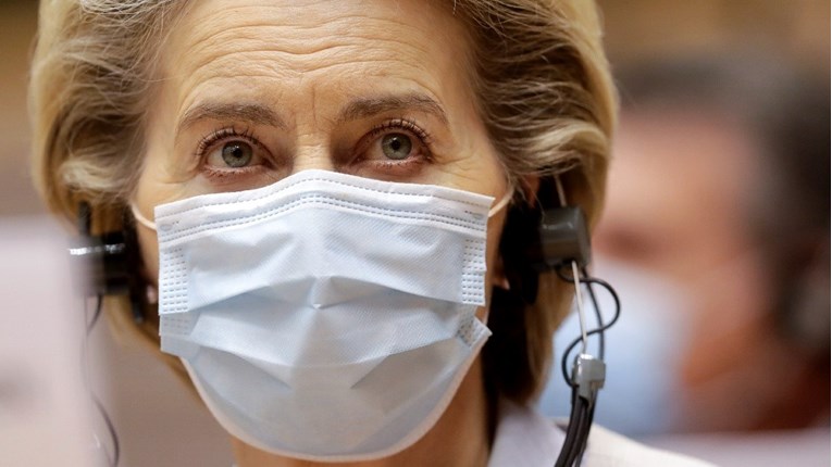 Von der Leyen: Cjepivo bi u Europu moglo stići prije kraja prosinca