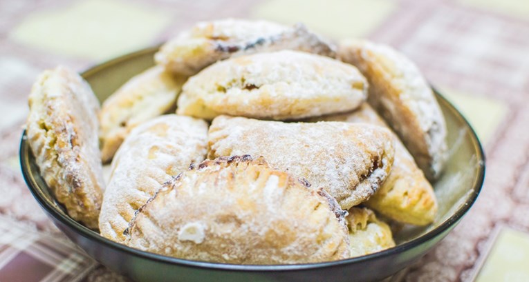 Recept koji nikad neće izaći iz mode: Školjkice bez jaja punjene pekmezom od šljiva