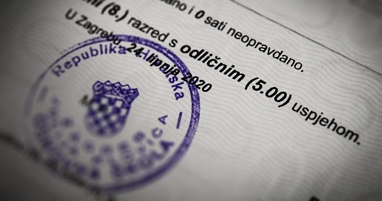 Poplava odlikaša je ozbiljan problem: "Roditelji dolaze u školu s odvjetnicima"