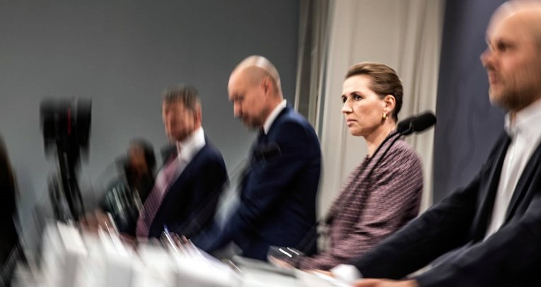 Danska opet uvodi covid-potvrde: "Treba zakomplicirati život necijepljenima"