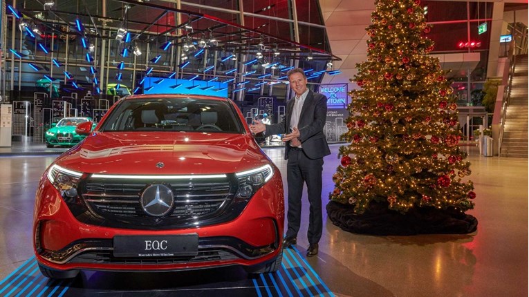 VIDEO Ljuti rivali BMW i Mercedes se pomirili i iznenadili Nijemce!