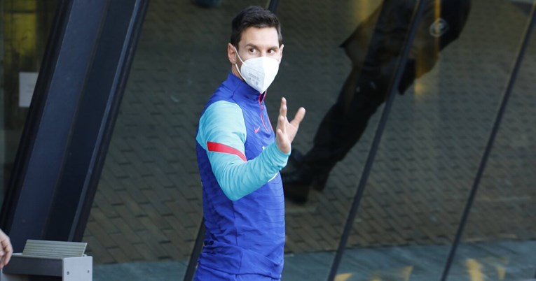 Messi je pristao na smanjenje plaće od 70 posto. Barcelona mu i dalje duguje