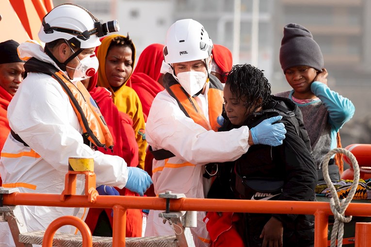 U La Mancheu spašena 202 migranta koja su pokušala doći u Englesku