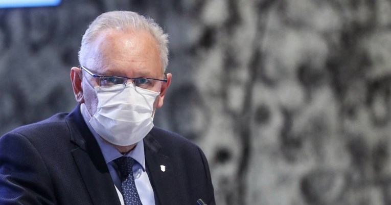 Božinović: Nema popuštanja mjera, na neke događaje moći ćemo samo s covid-putovnicama