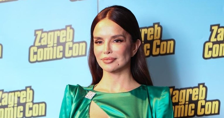 Severina privukla pažnju u haljini s prorezom koja košta 13 tisuća kuna