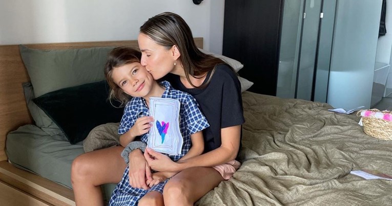 Ljudi misle da bivša missica izgladnjuje kćer, kritiziraju je na Instagramu