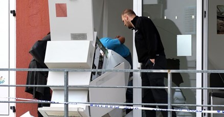 Pljačkaši u Poreču digli bankomat u zrak pa pobjegli bez novca