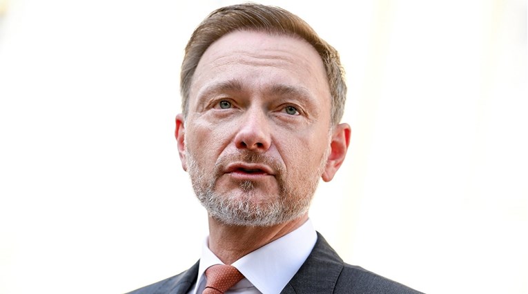 Njemački ministar financija: Ne bi trebalo biti zaduživanja EU za obnovu Ukrajine