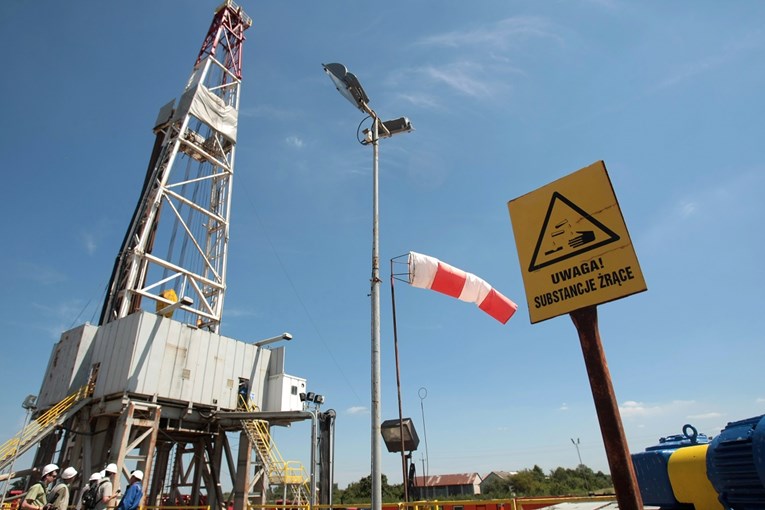 Poljska i Ukrajina započele suradnju u industriji nafte i plina