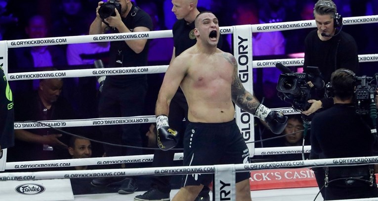 Plazibat nokautirao Marokanca pa prozvao prvaka: "Rico, gdje se skrivaš?!"