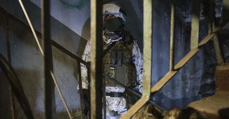 Zapad strahuje da će Rusija napasti Ukrajinu, Rusi na državnoj TV gledaju suprotno