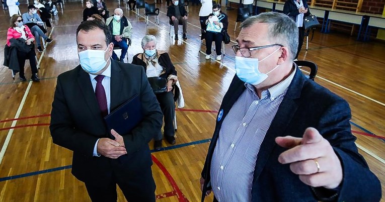 VIDEO Capak na početku masovnog cijepljenja: Napravili smo malu gužvu