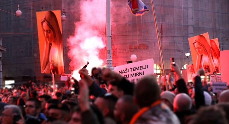 Dolazak apokalipse je u srcu kršćanstva. Zato neki divljaju zbog cjepiva