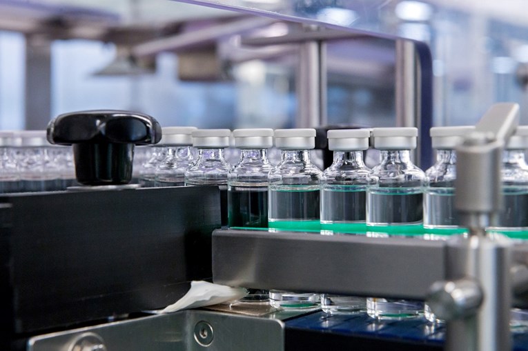 Farmaceutska tvrtka nudi jeftinije cjepivo, ali će odštetu za nuspojave plaćati EU