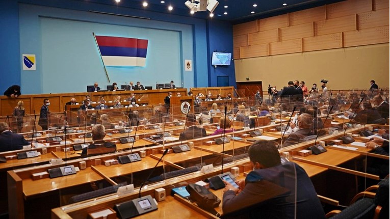 Srpski dužnosnici u BiH prekidaju bojkot Vijeća ministara zbog novca?