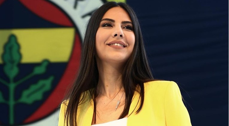 Voditeljica nogometne televizije preminula s 32 godine