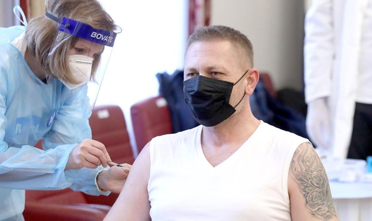 Na društvenim mrežama komentira se tetovaža Kreše Beljaka: "Što mu je to?"